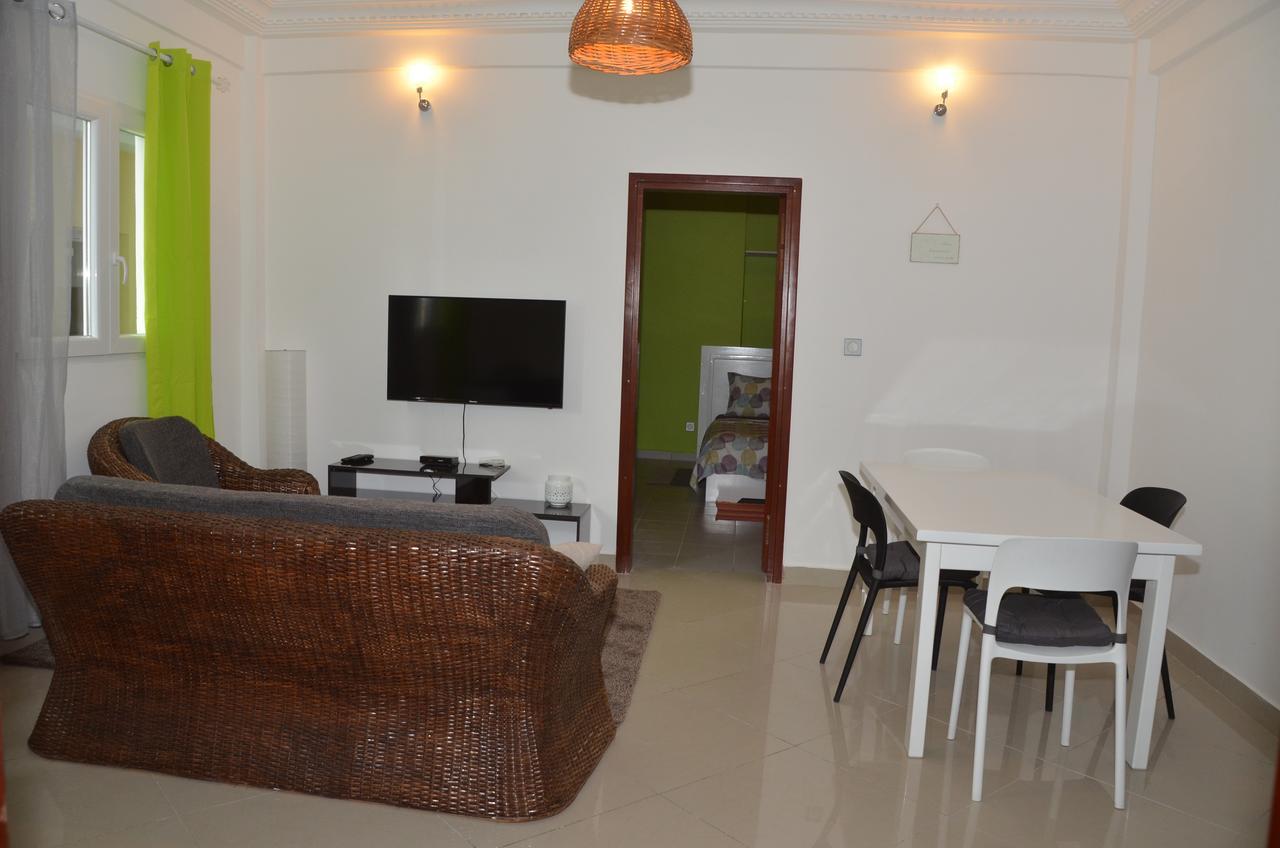Le Buffle Noir Appart d'hôtes Douala Extérieur photo